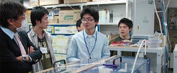 【写真】産業技術総合研究所との合同セミナーを開催しました．(2009/04/16)
