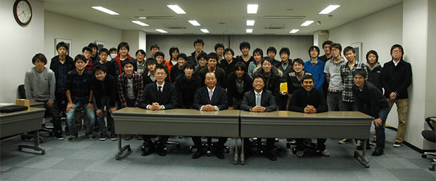 【写真】日本精工特別顧問，町田尚氏の特別講演会を開催しました．(2010/11/26)